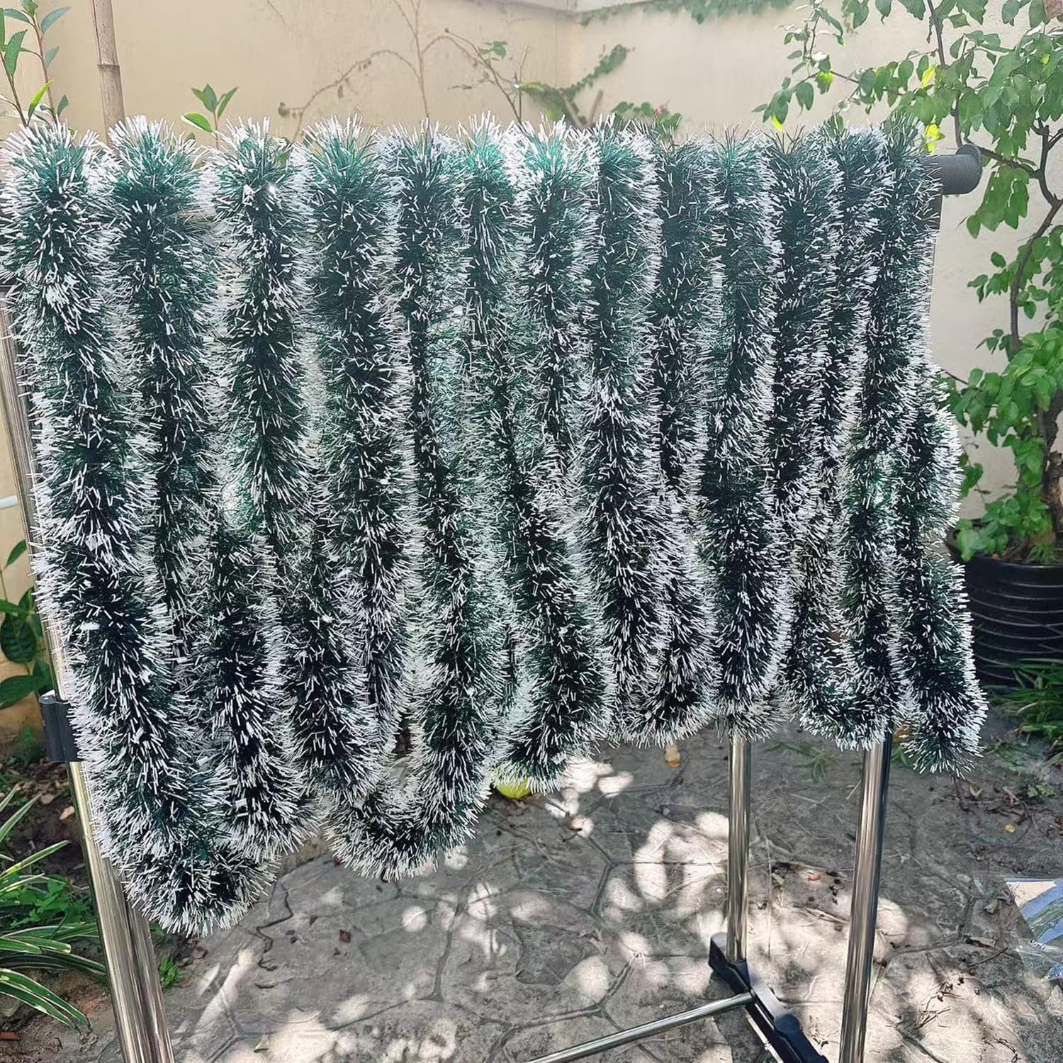 Green White Snow Christmas Tin - Tinsel Garland Decoration ulasan dan harga