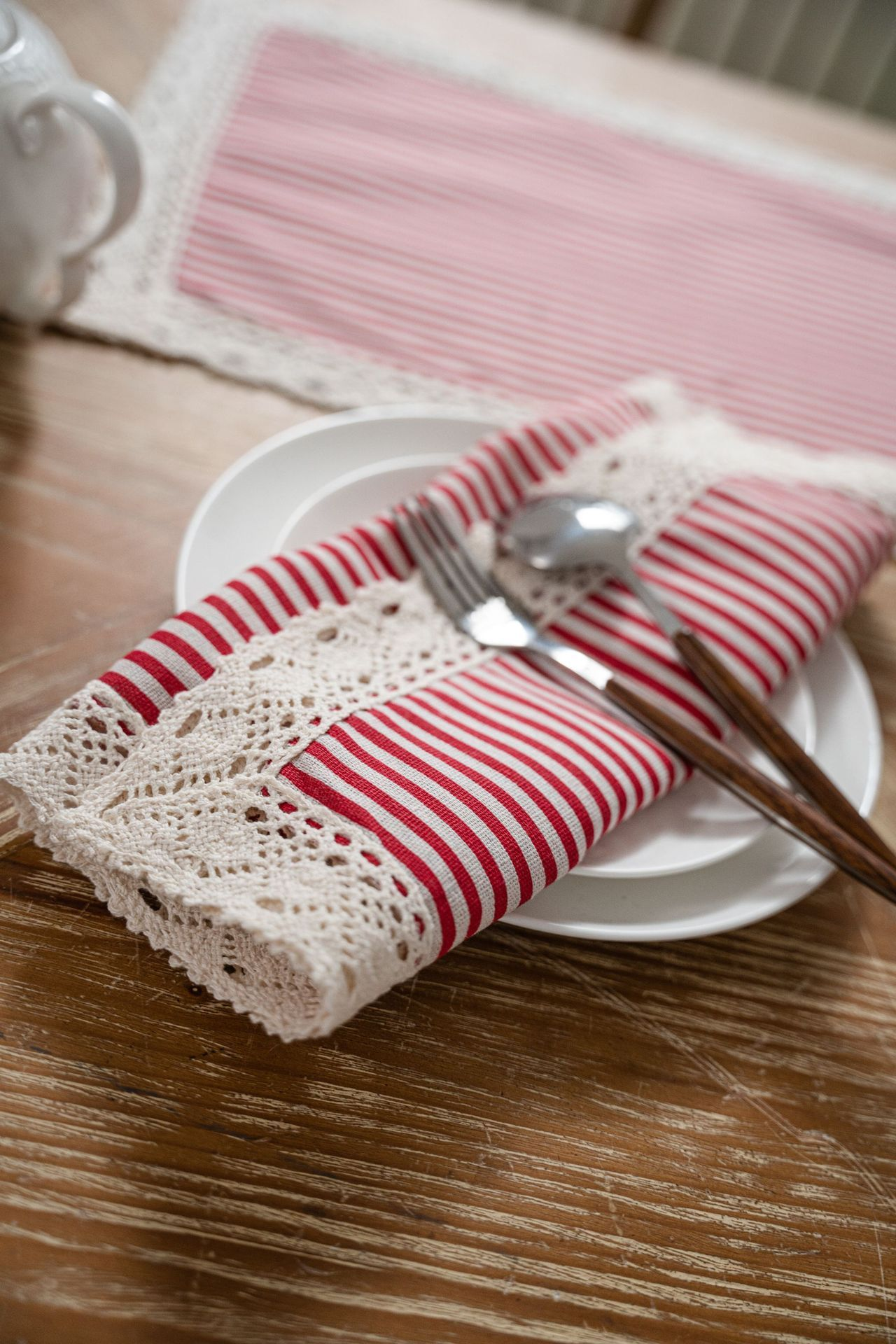 1/2/6 PC Red Striped Table Run - Christmas Table Runner ulasan dan harga